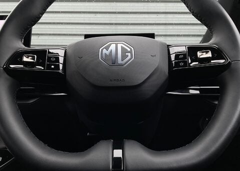 MG MG4 EV 64kWh TROPHY 22