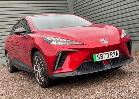 MG MG4 EV 64kWh TROPHY 7