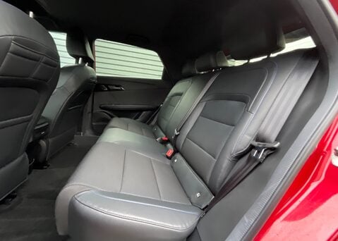 MG MG4 EV 64kWh TROPHY 17