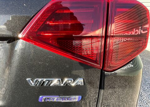 Suzuki Vitara SZ4 BOOSTERJET MHEV 14