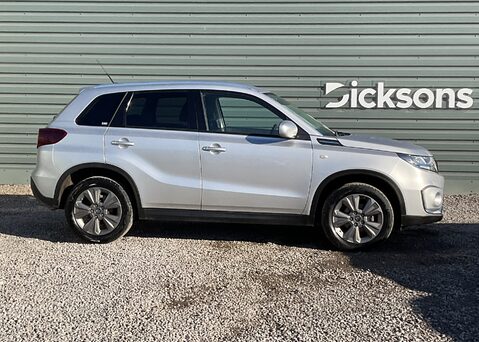 Suzuki Vitara SZ-T BOOSTERJET MHEV 4