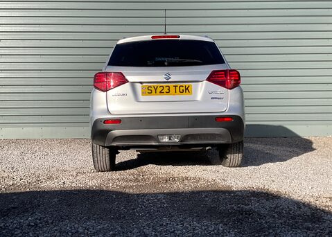 Suzuki Vitara SZ-T BOOSTERJET MHEV 13