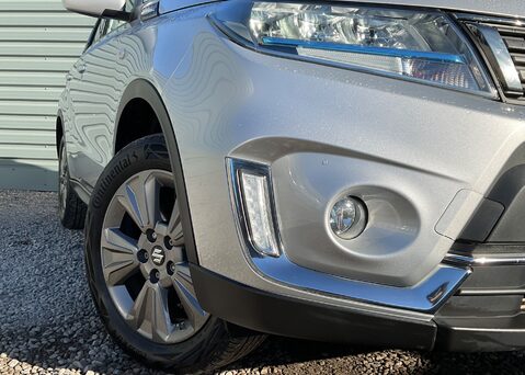 Suzuki Vitara SZ-T BOOSTERJET MHEV 2