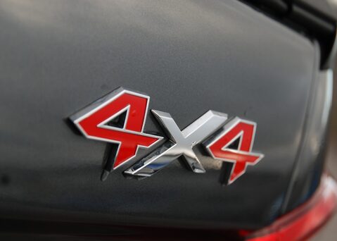 KGM Musso SARACEN 25