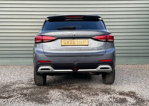 MG ZS HYBRID+ TROPHY 9