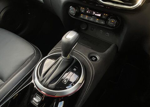 Nissan Juke DIG-T TEKNA PLUS DCT 19