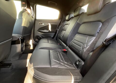 Nissan Juke DIG-T TEKNA PLUS DCT 14