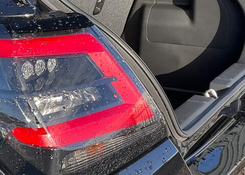 Suzuki Swift MOTION 18