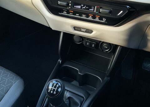 Suzuki Swift MOTION 25