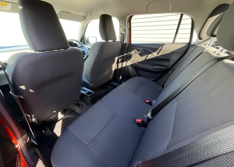 Suzuki Swift MOTION 11