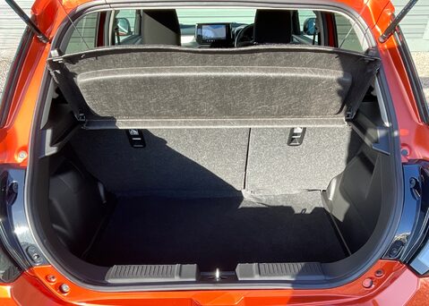 Suzuki Swift MOTION 15