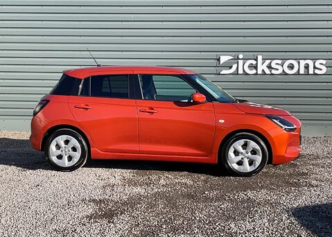 Suzuki Swift MOTION 8