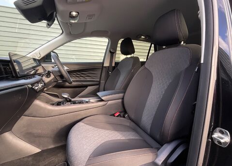 MG HS 1.5 T-GDI SE DCT 15