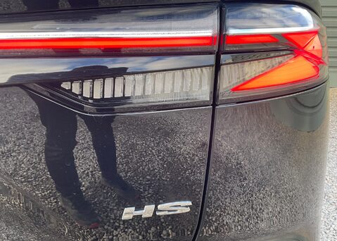 MG HS 1.5 T-GDI SE DCT 13