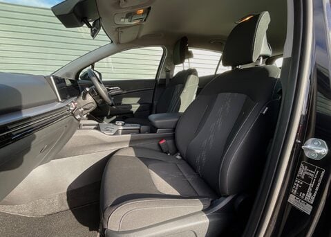 Kia Sportage 1.6T GDi HEV Pure 16