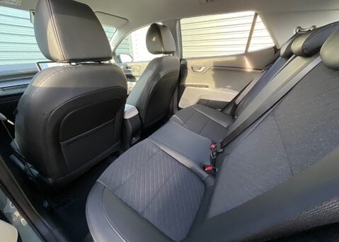 Kia Stonic 1.0T GDi  GT-Line 48V  15