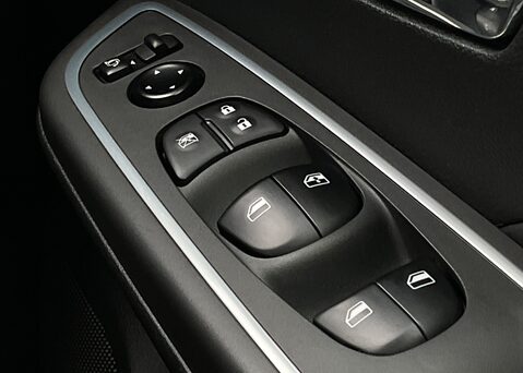 Nissan MICRA IG-T N-SPORT XTRONIC 24