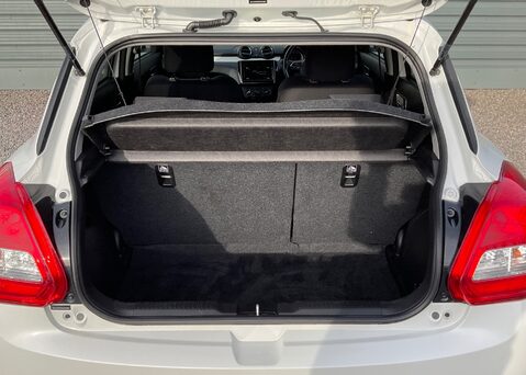 Suzuki Swift ATTITUDE DUALJET 17