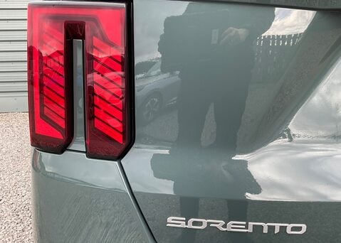 Kia Sorento 1.6 T-GDi '4' HEV 17