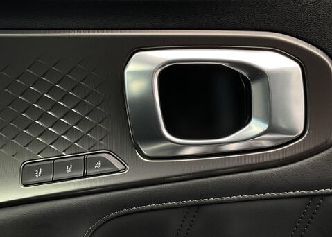 Kia Sorento 1.6 T-GDi '4' HEV 28