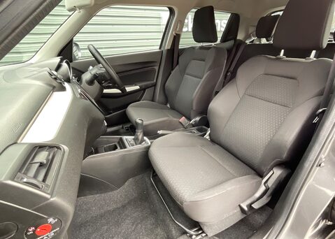 Suzuki Swift ATTITUDE DUALJET 12