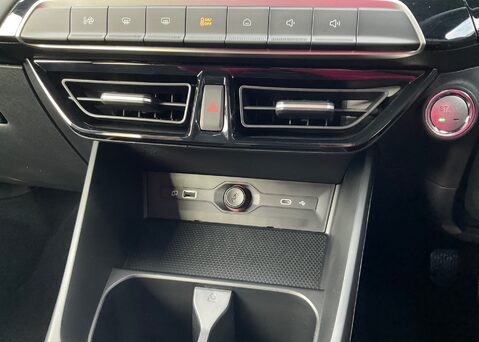 MG MG3 1.5 HYBRID+ TROPHY 20