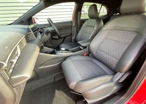 MG MG3 1.5 HYBRID+ TROPHY 15