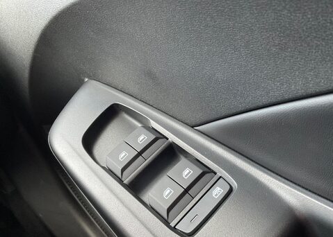 MG MG3 1.5 HYBRID+ TROPHY 17