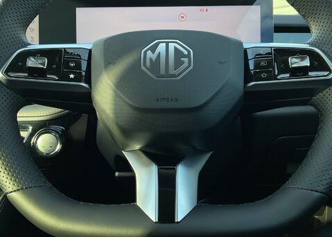 MG MG HS 1.5 T-GDI TROPHY PHEV 21