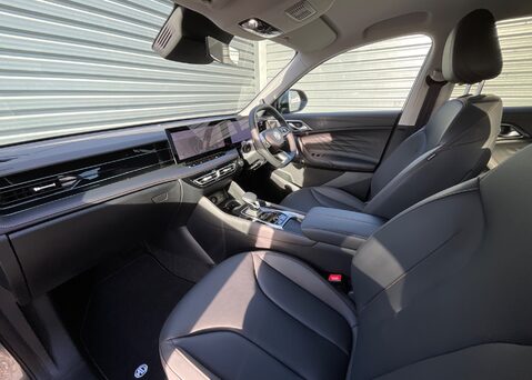 MG MG HS 1.5 T-GDI TROPHY PHEV 15