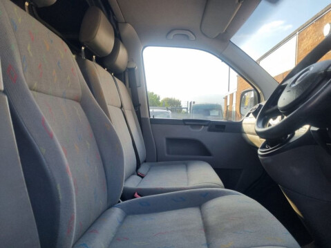 Volkswagen Transporter T30 LWB PBV TDI 6