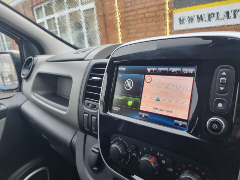 Renault Trafic LL29 SPORT NAV ENERGY DCI CREW 13