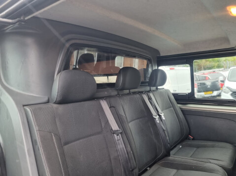 Renault Trafic LL29 SPORT NAV ENERGY DCI CREW 15