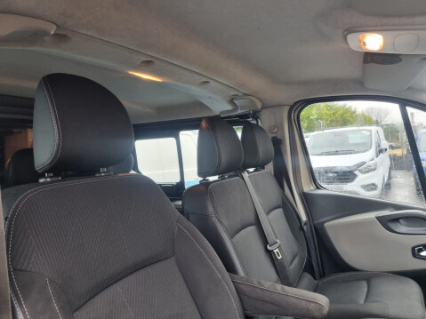 Renault Trafic LL29 SPORT NAV ENERGY DCI CREW 17