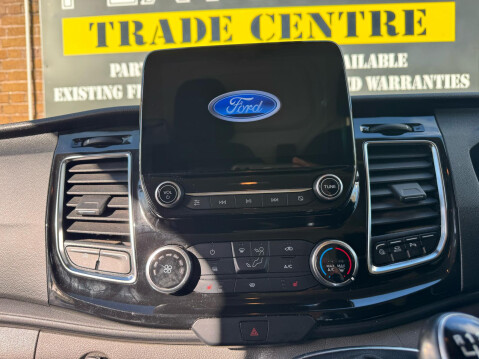 Ford Transit Custom 300 LIMITED P/V ECOBLUE 10