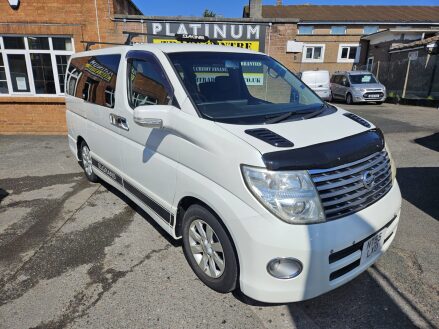 Nissan Elgrand 3.5