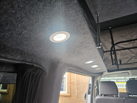 Volkswagen Transporter T28 TDI Campervan 9