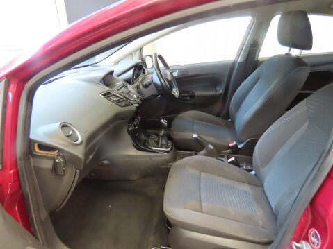 Ford Fiesta ZETEC 11