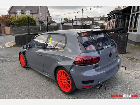 Volkswagen Golf GTI 5