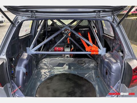 Volkswagen Golf GTI 8