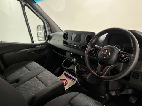 Mercedes-Benz Sprinter 315 2.0 CDI Premium LWB Panel Van 5dr Diesel Manual RWD 9