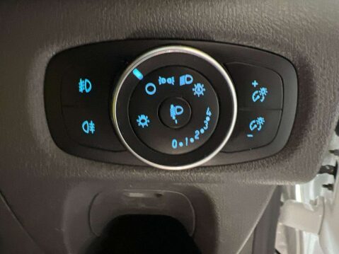 Ford Transit Custom 320 2.0 EcoBlue Limited Crew Van / Double Cab 5dr Diesel Manual L2 H1 Euro 68