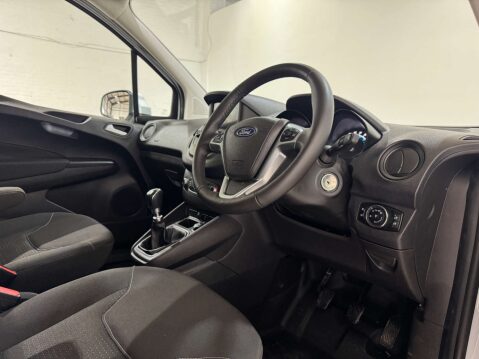 Ford Transit Courier 1.0 Limited 4