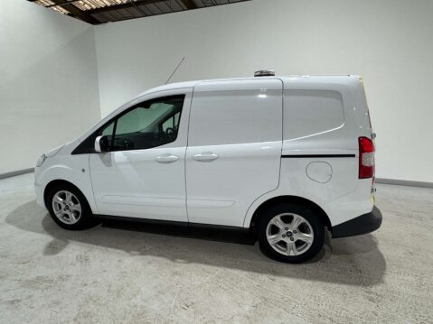 Ford Transit Courier 1.0 Limited 10
