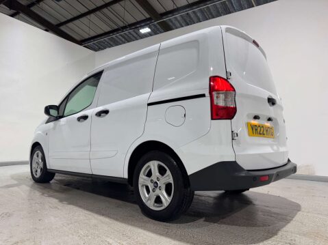 Ford Transit Courier 1.0 Limited 22
