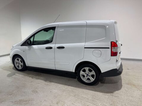 Ford Transit Courier 1.0 Limited 23