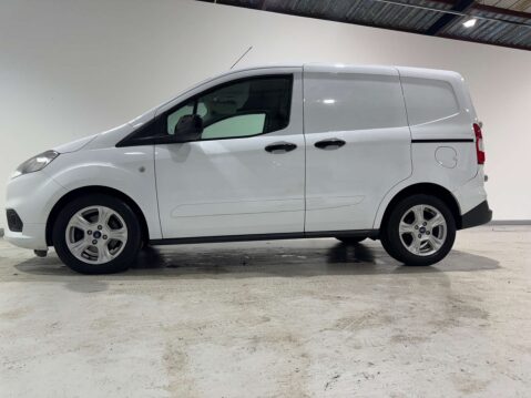 Ford Transit Courier 1.0 Limited 28