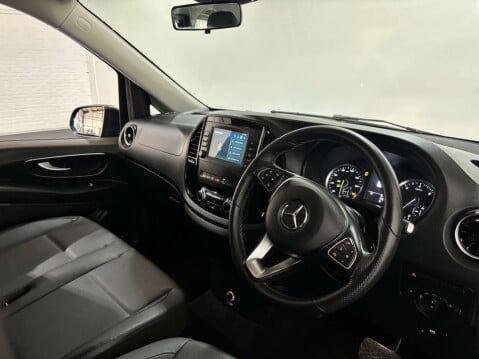 Mercedes-Benz Vito 116 CDi Tourer 2.0 Select Auto 5dr 19