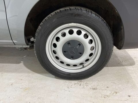 Mercedes-Benz Vito eVito 66 Progressive 45