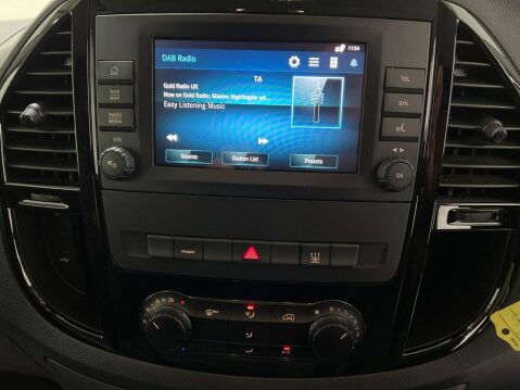 Mercedes-Benz Vito eVito 66 Progressive 15